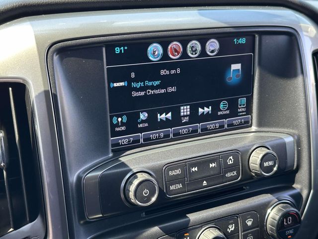 2017 Chevrolet Silverado 1500 LT photo 3