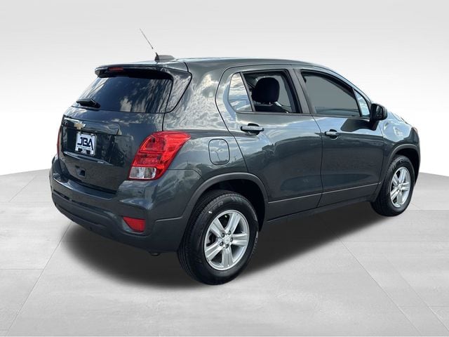 2020 Chevrolet Trax LS - Photo 27