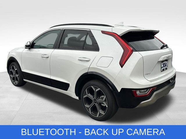 2025 Kia Niro SX Touring photo 3