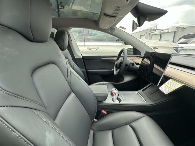 Used 2024 Tesla Model Y Long Range with VIN 7SAYGDEE1RF985775 for sale in Northfield, Minnesota