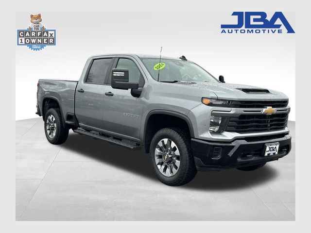 2024 Chevrolet Silverado 2500HD Custom's photo