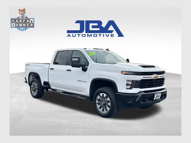 2025 Chevrolet Silverado 2500HD Custom's photo