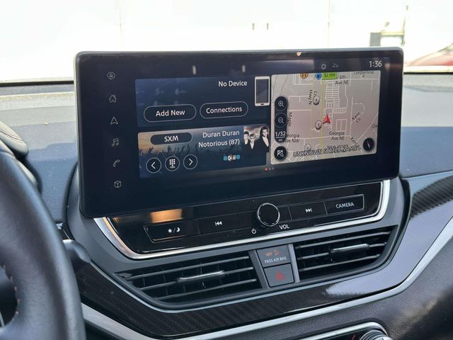 2024 Nissan Altima SR photo 3
