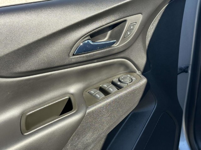 2024 Chevrolet Equinox LT - Photo 16