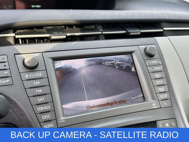 2013 Toyota Prius Five photo 3