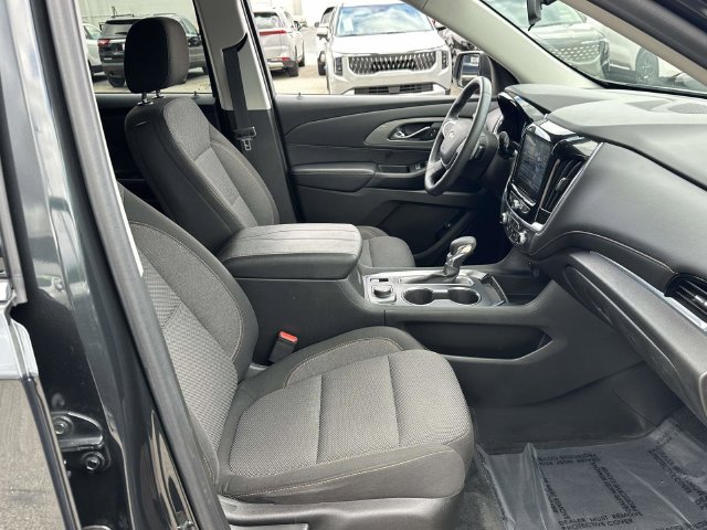 2021 Chevrolet Traverse 1LT - Photo 18