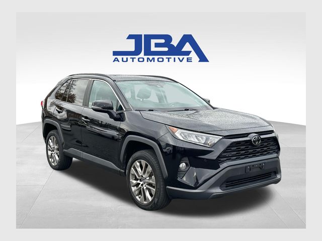 2019 Toyota RAV4 XLE Premium's photo