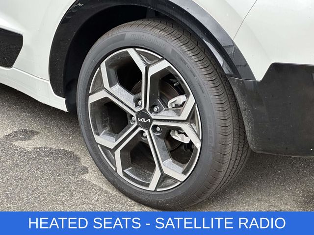 2025 Kia Niro SX Touring photo 4