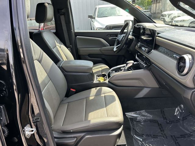2025 Chevrolet Colorado ZR2 - Photo 20