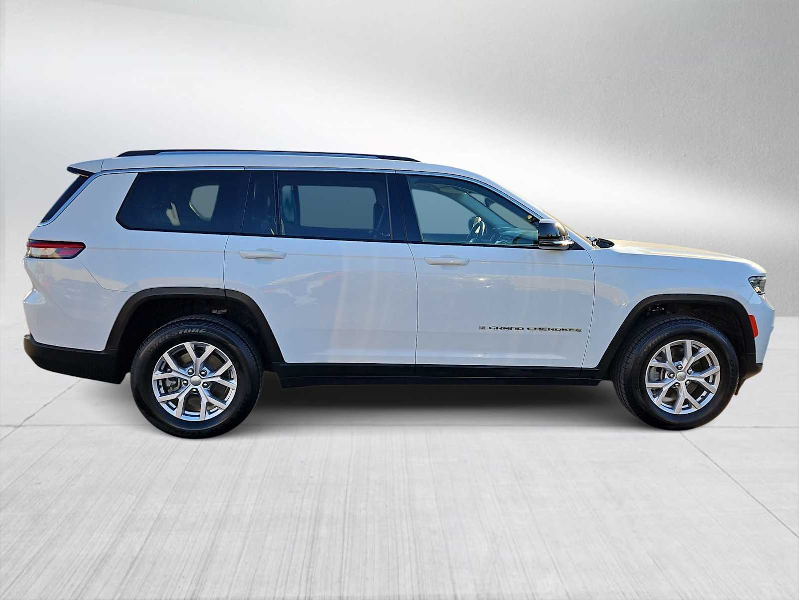 Thumbnail: 2021 Jeep Grand Cherokee L - 9