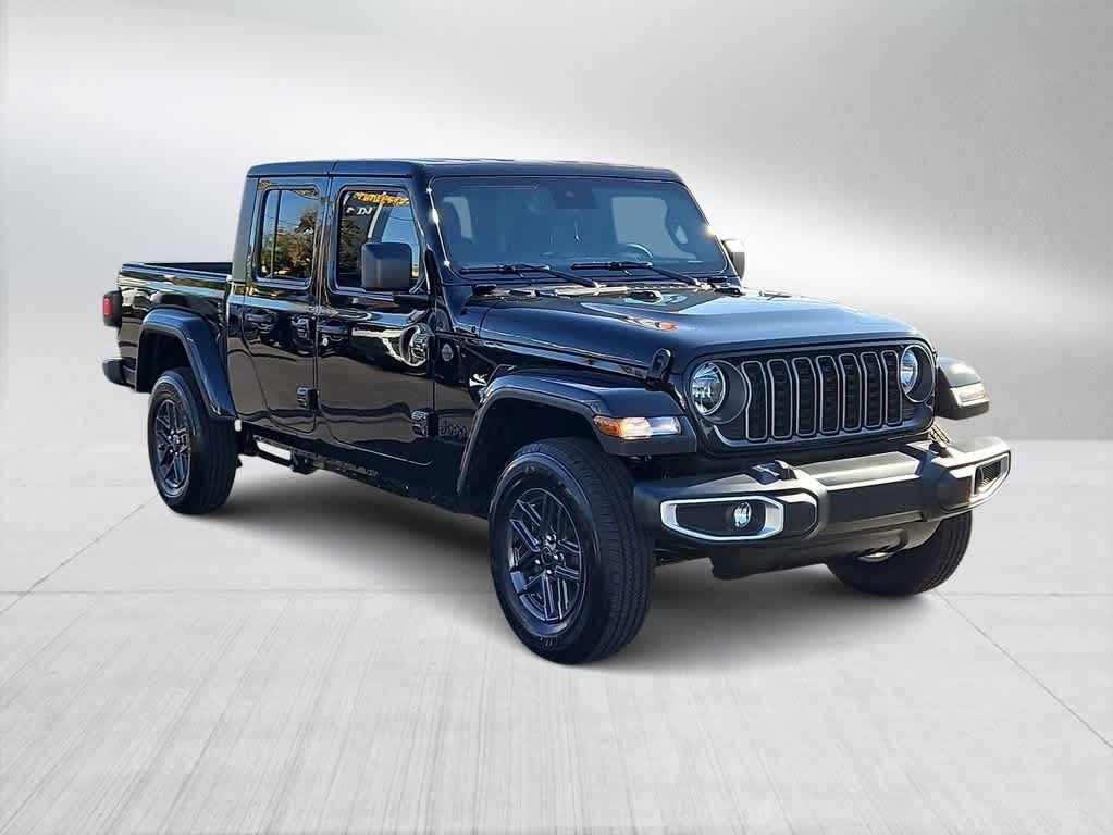 Thumbnail: 2025 Jeep Gladiator - 2