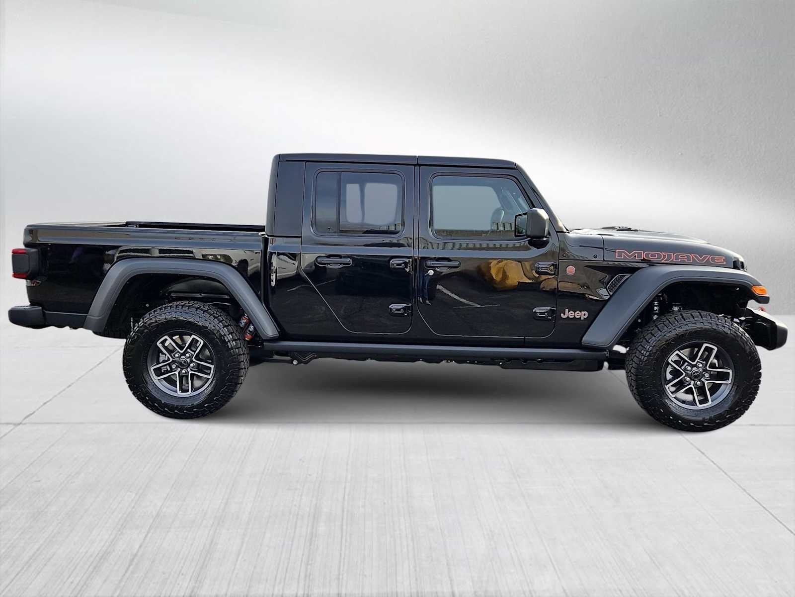 Thumbnail: 2026 Jeep Gladiator - 9