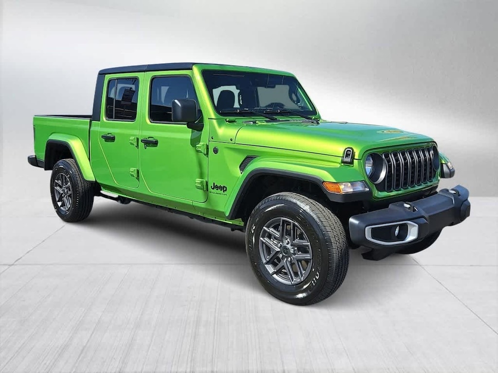 New 2025 Jeep Gladiator Sport S Pickup
