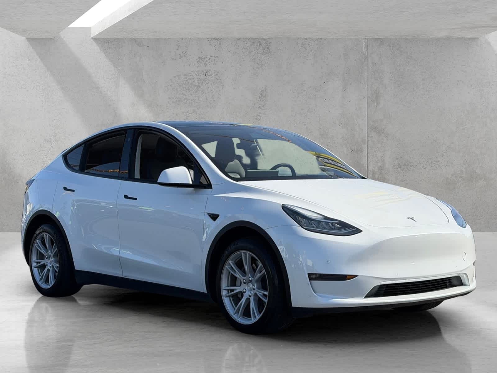 Thumbnail: 2021 Tesla Model Y - 15