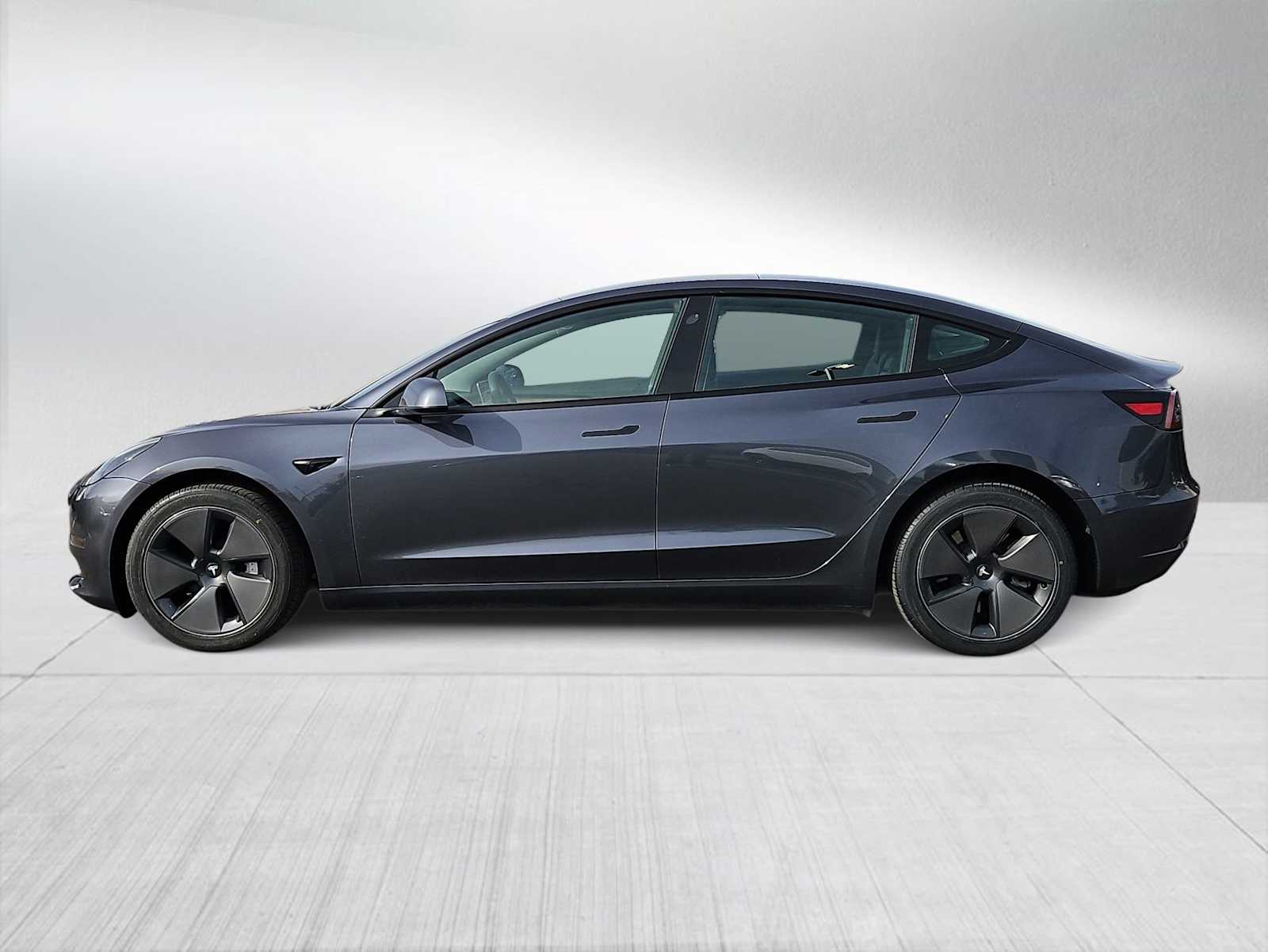 Thumbnail: 2023 Tesla Model 3 - 5