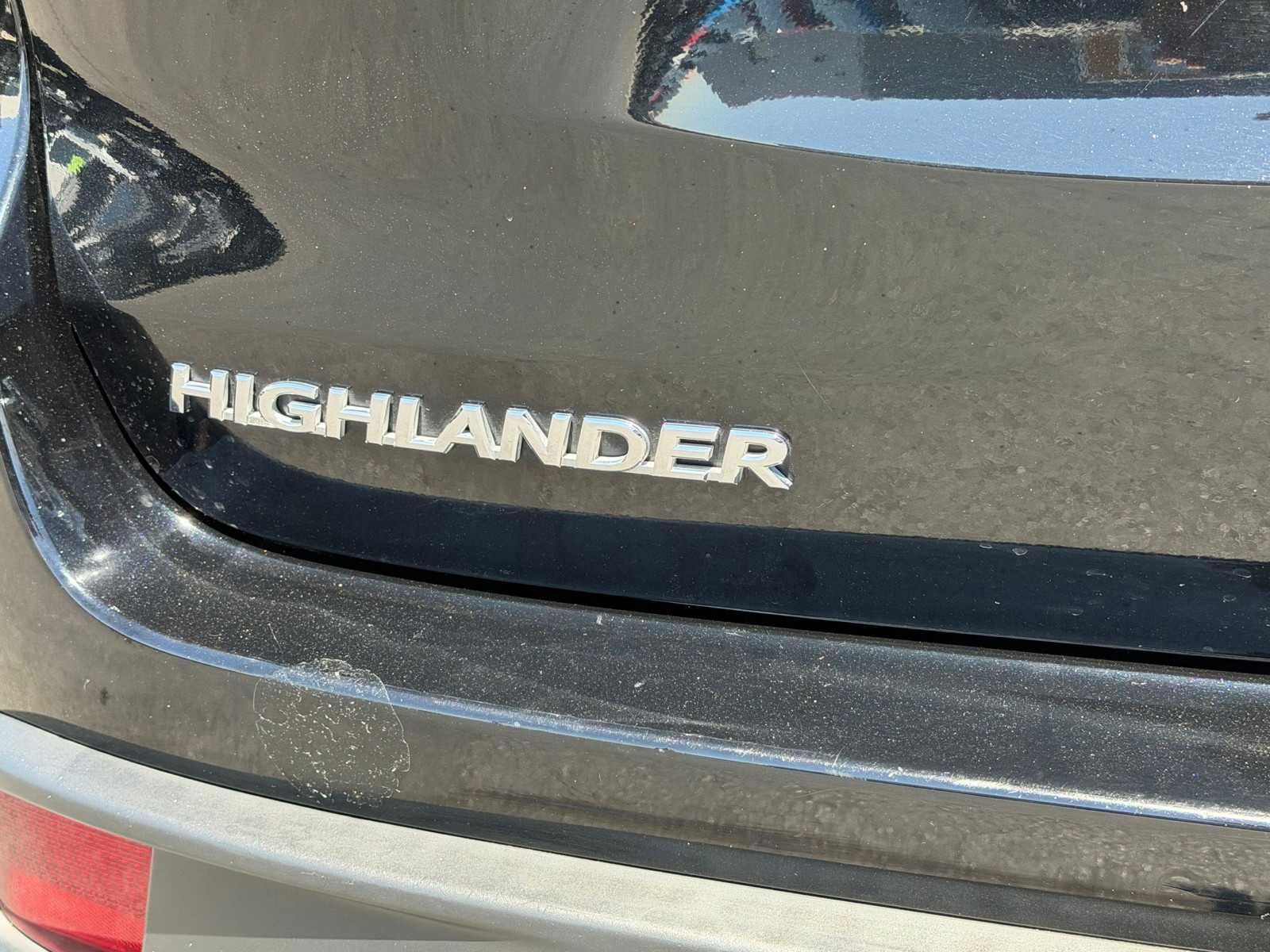 Thumbnail: 2019 Toyota Highlander - 28