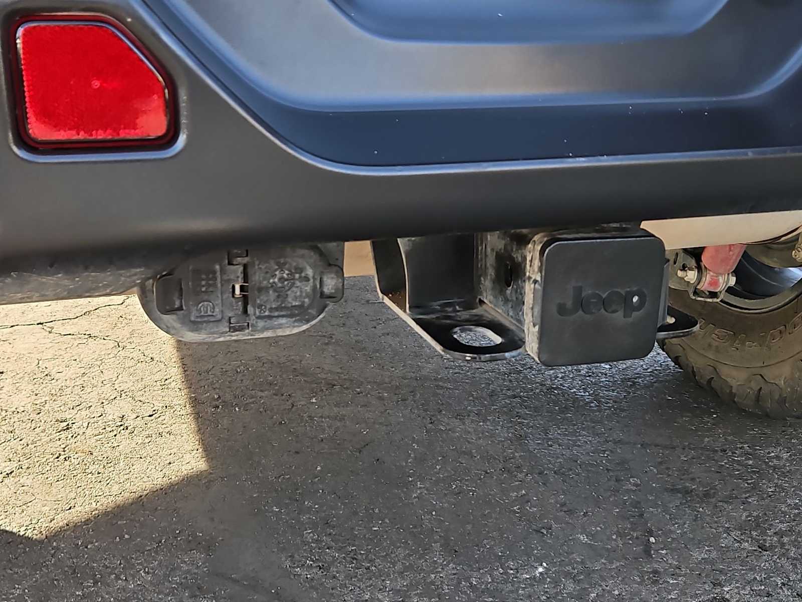 Thumbnail: 2023 Jeep Wrangler - 32