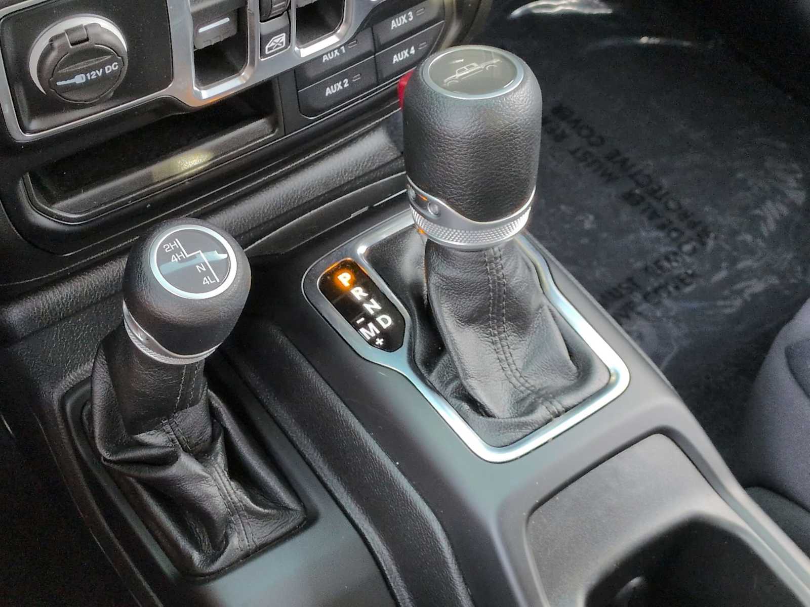 Thumbnail: 2021 Jeep Gladiator - 33