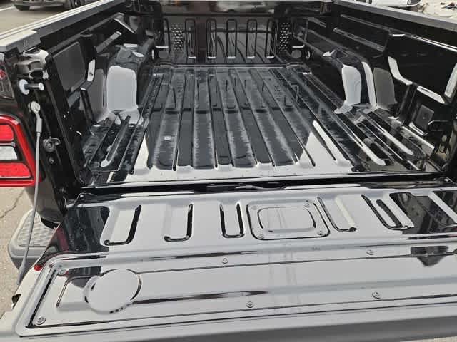 Thumbnail: 2026 Jeep Gladiator - 31