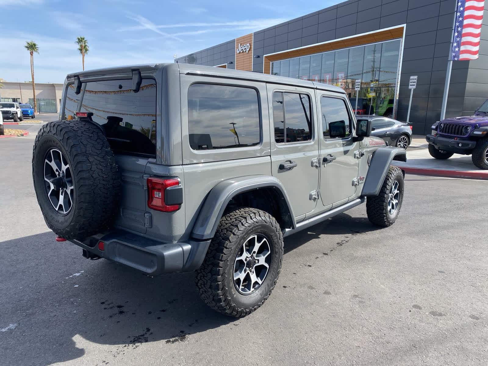 Thumbnail: 2021 Jeep Wrangler - 5