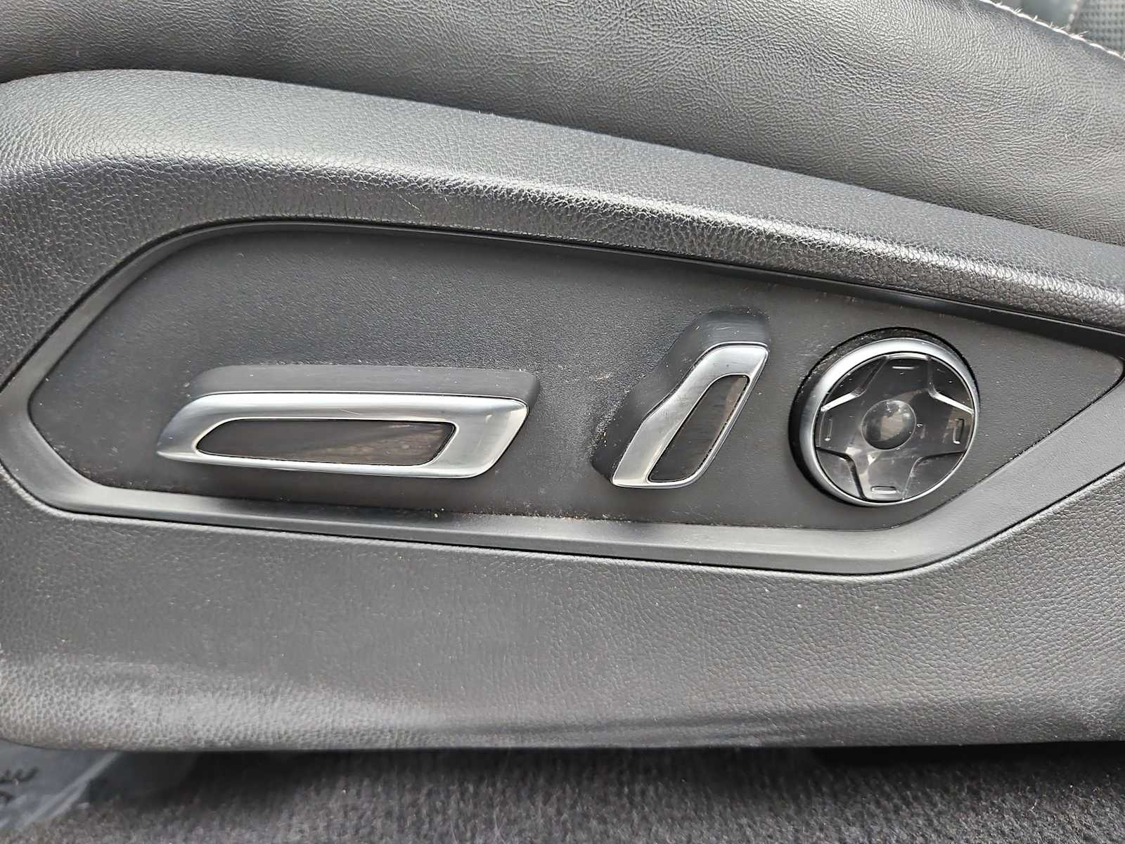 Thumbnail: 2022 Acura RDX - 17