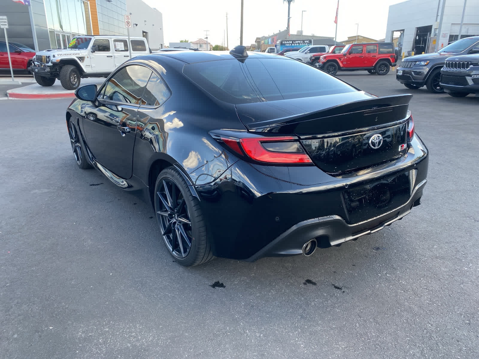 Thumbnail: 2023 Toyota GR86 - 7