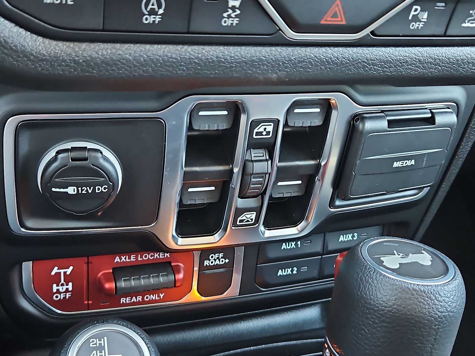 Thumbnail: 2026 Jeep Wrangler - 28