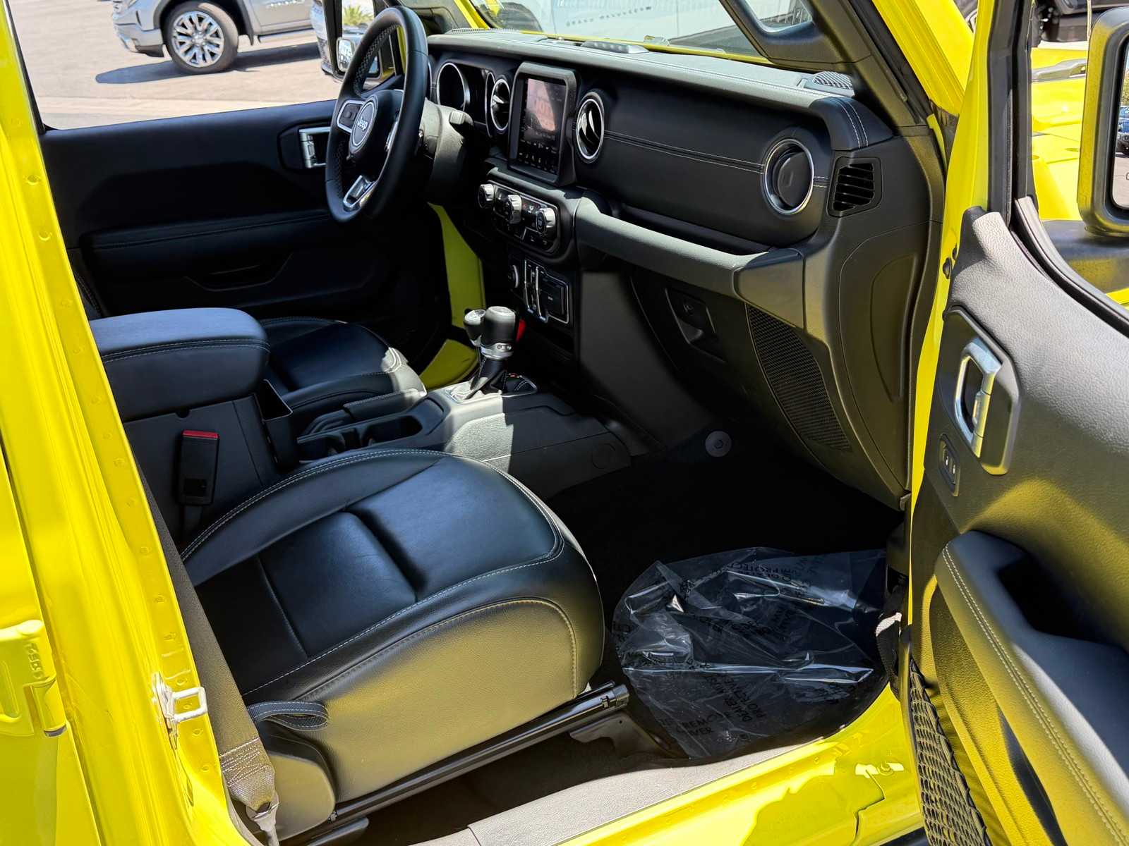 Thumbnail: 2023 Jeep Wrangler - 26