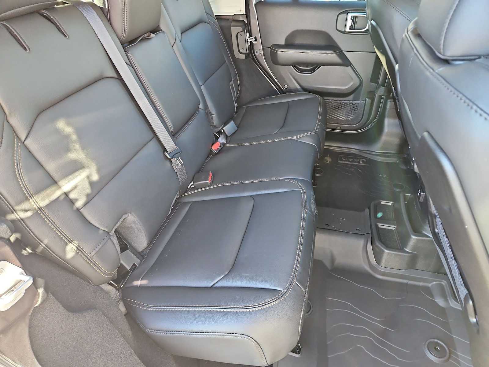 Thumbnail: 2026 Jeep Wrangler - 20