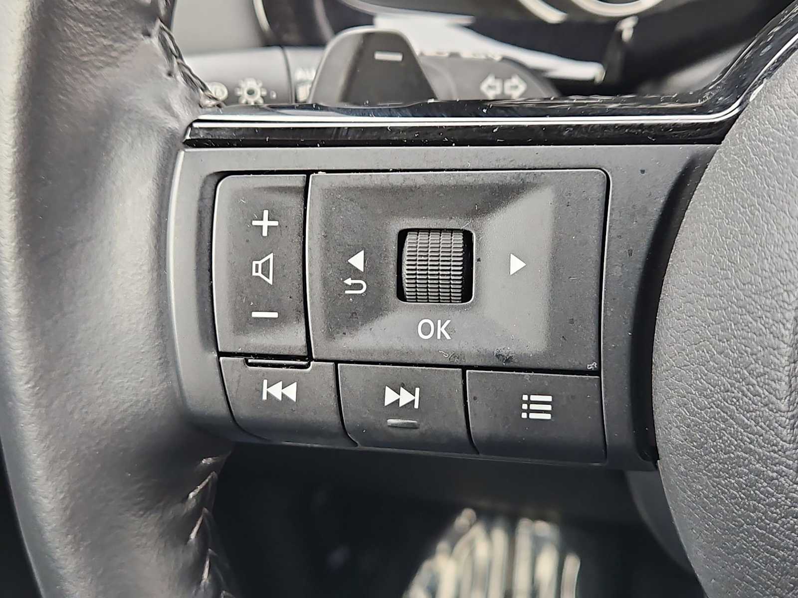 Thumbnail: 2024 Nissan Pathfinder - 24