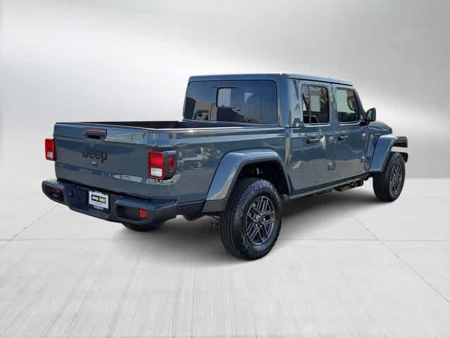 Thumbnail: 2026 Jeep Gladiator - 8