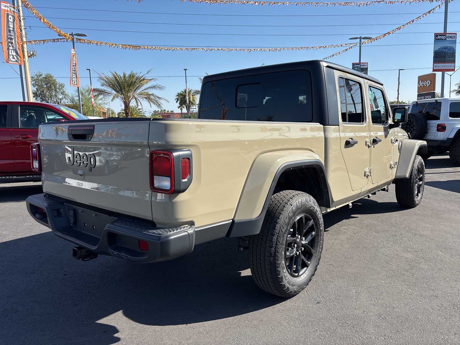 Thumbnail: 2022 Jeep Gladiator - 5