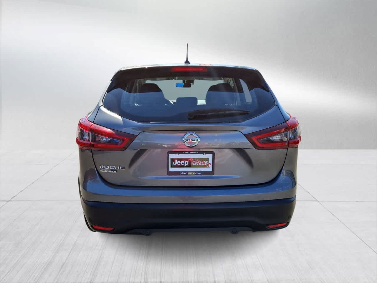 Thumbnail: 2021 Nissan Rogue Sport - 7