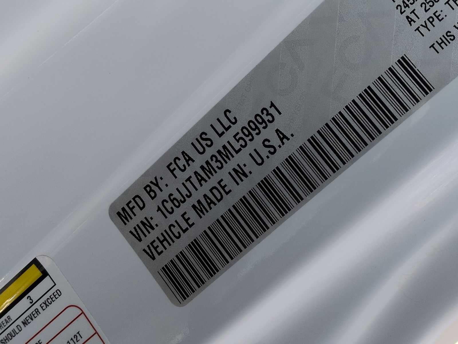 Thumbnail: 2021 Jeep Gladiator - 37