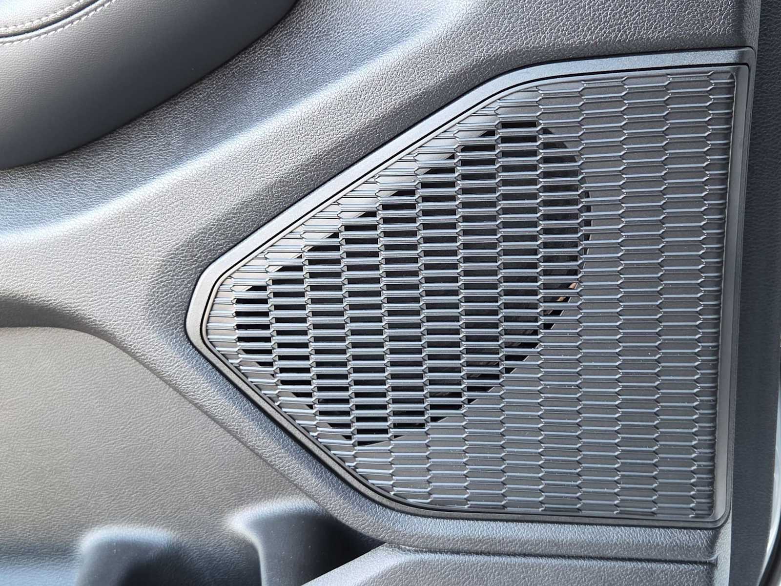 Thumbnail: 2025 Jeep Grand Cherokee L - 28