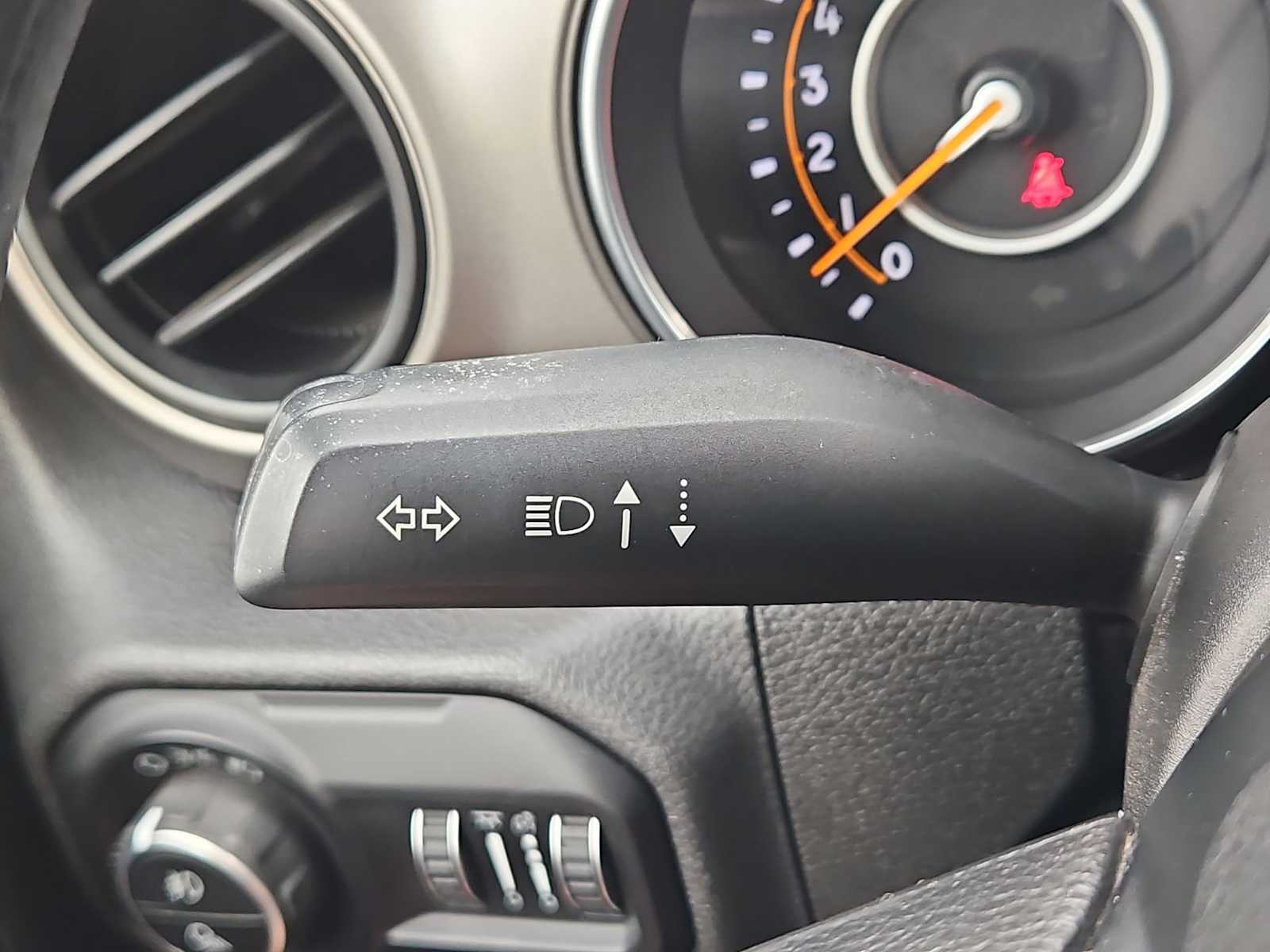 Thumbnail: 2021 Jeep Gladiator - 41