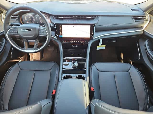 Thumbnail: 2026 Jeep Grand Cherokee - 16