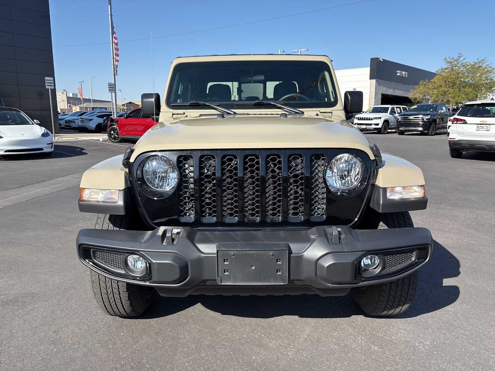 Thumbnail: 2022 Jeep Gladiator - 2