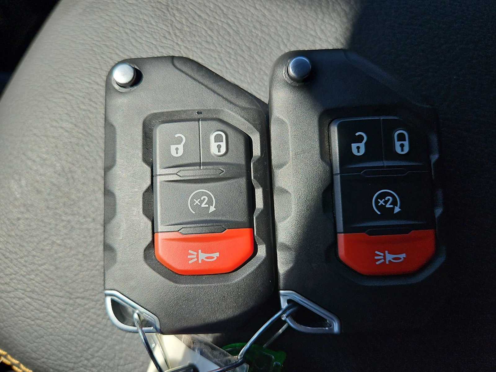 Thumbnail: 2024 Jeep Wrangler - 34