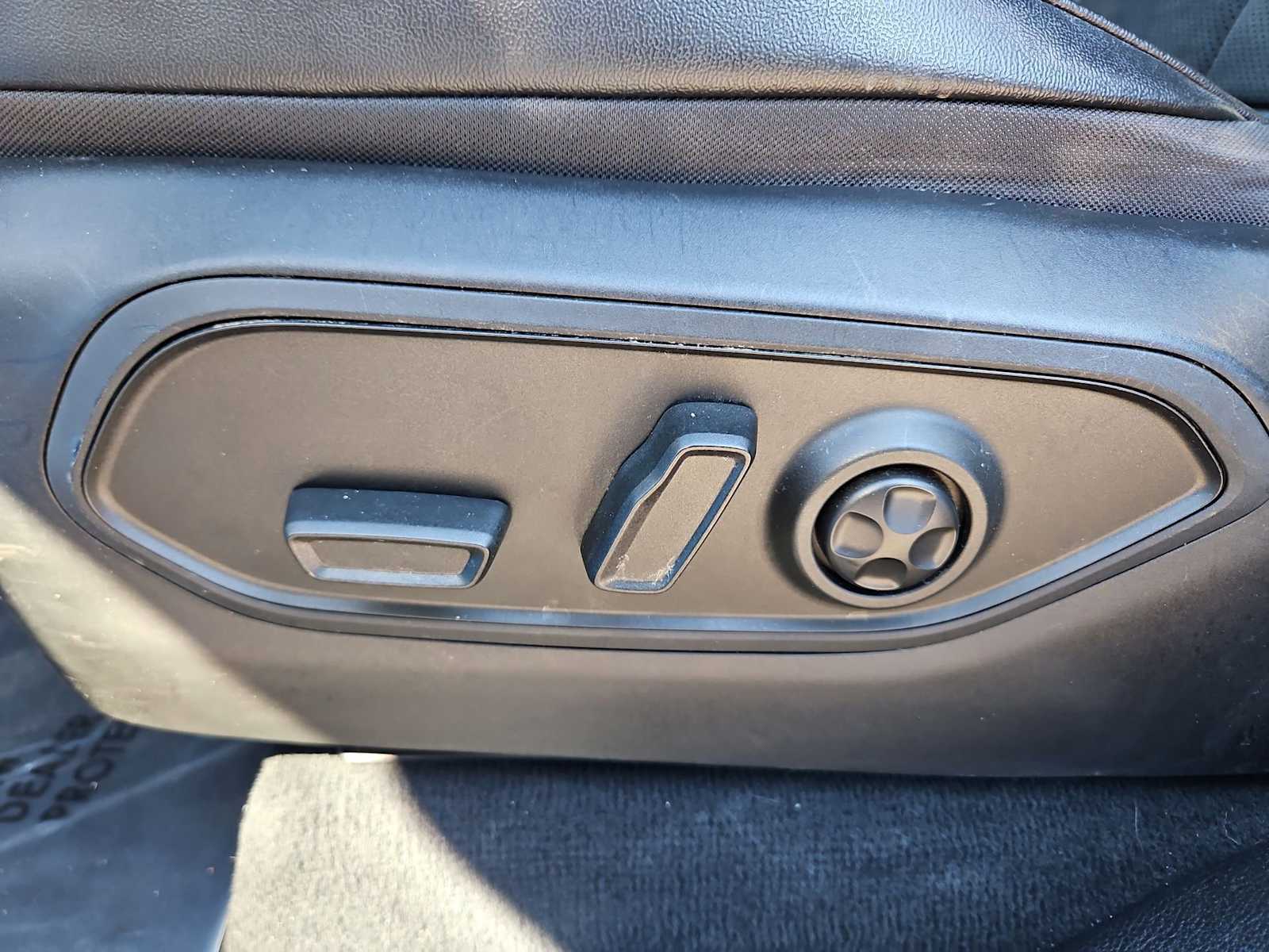 Thumbnail: 2022 Jeep Grand Cherokee - 18