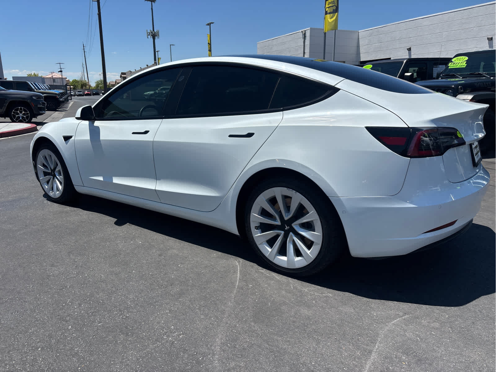 Thumbnail: 2022 Tesla Model 3 - 7