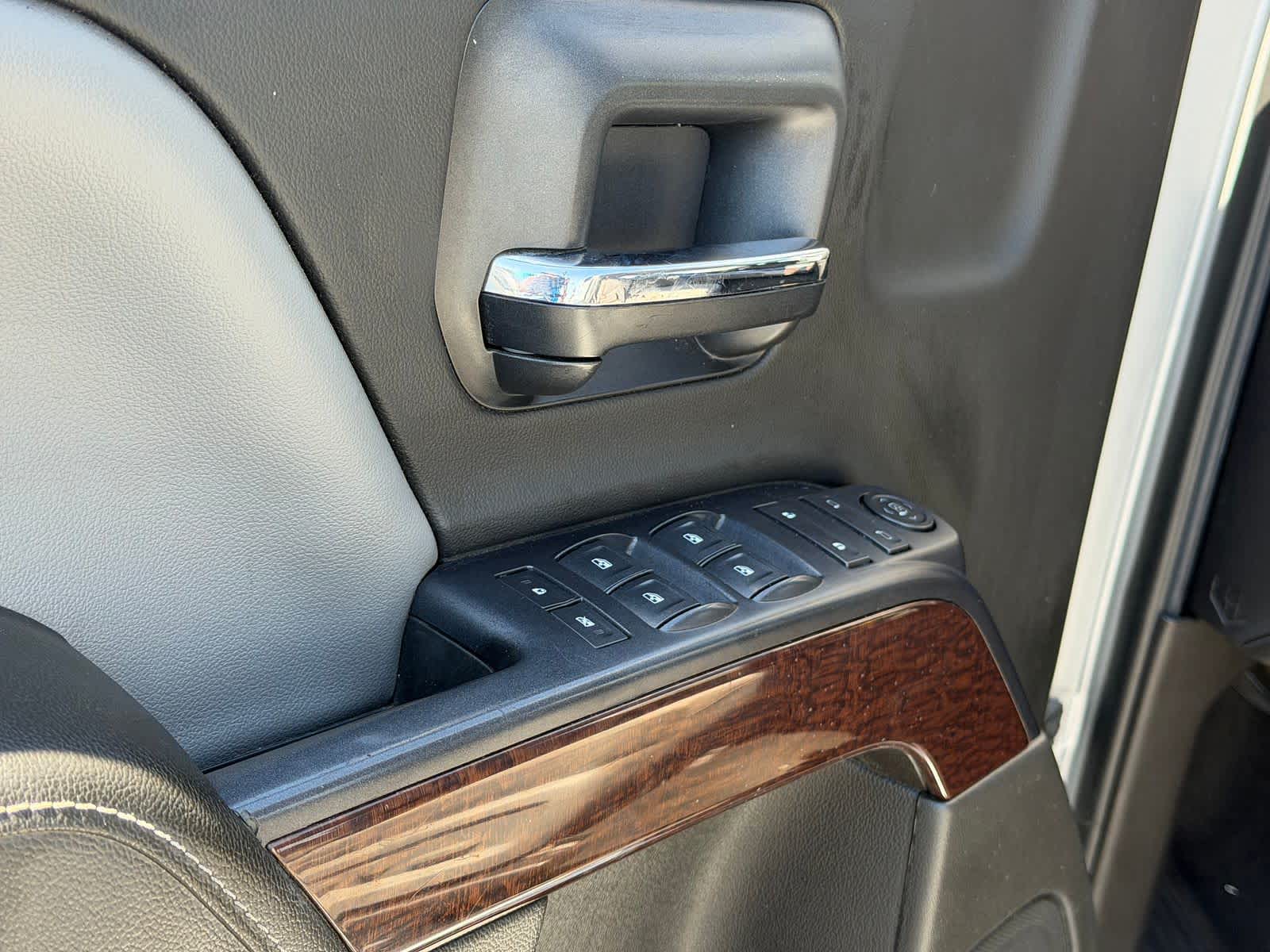 Thumbnail: 2015 GMC Sierra 1500 - 18