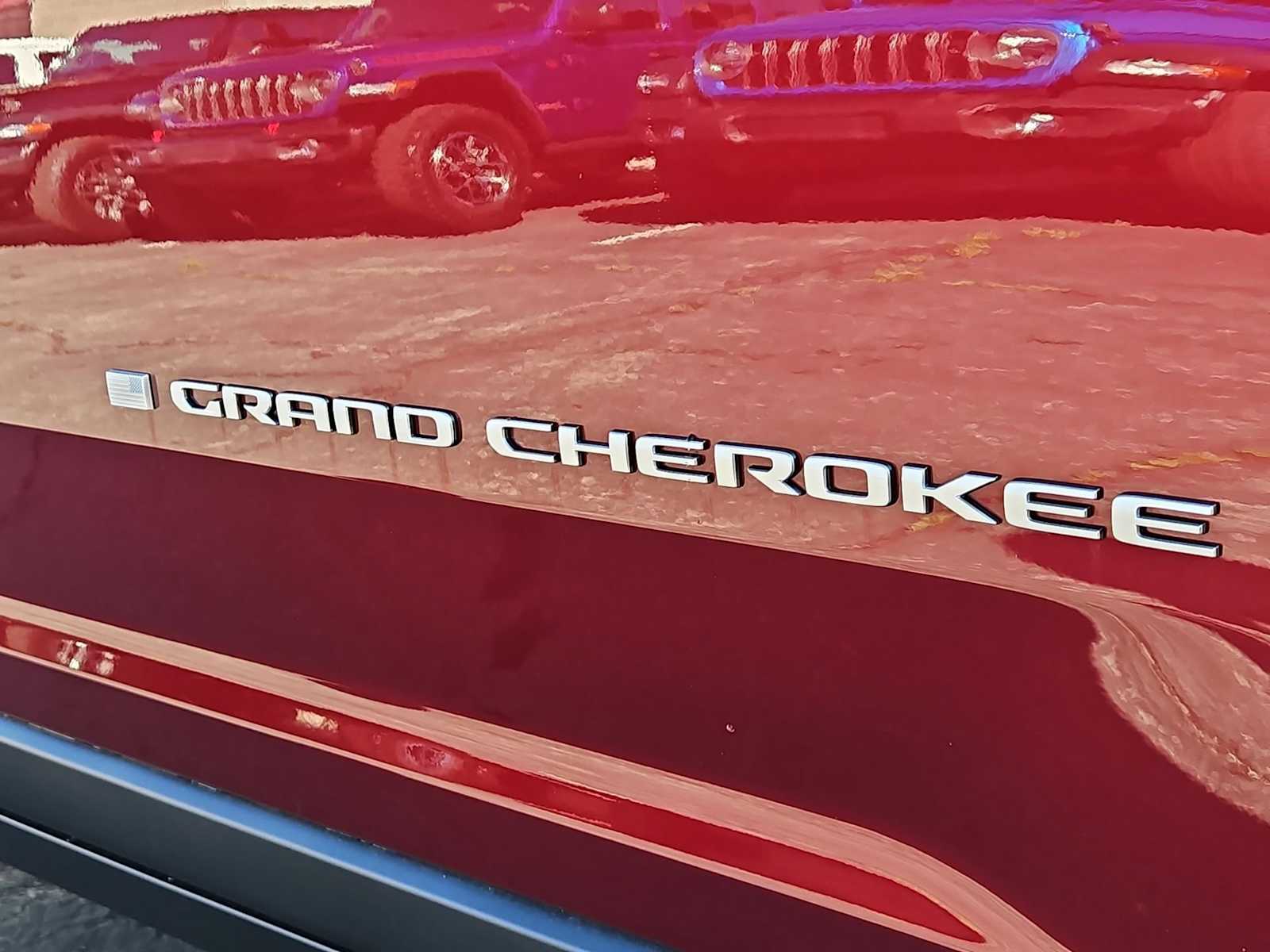 Thumbnail: 2026 Jeep Grand Cherokee - 12