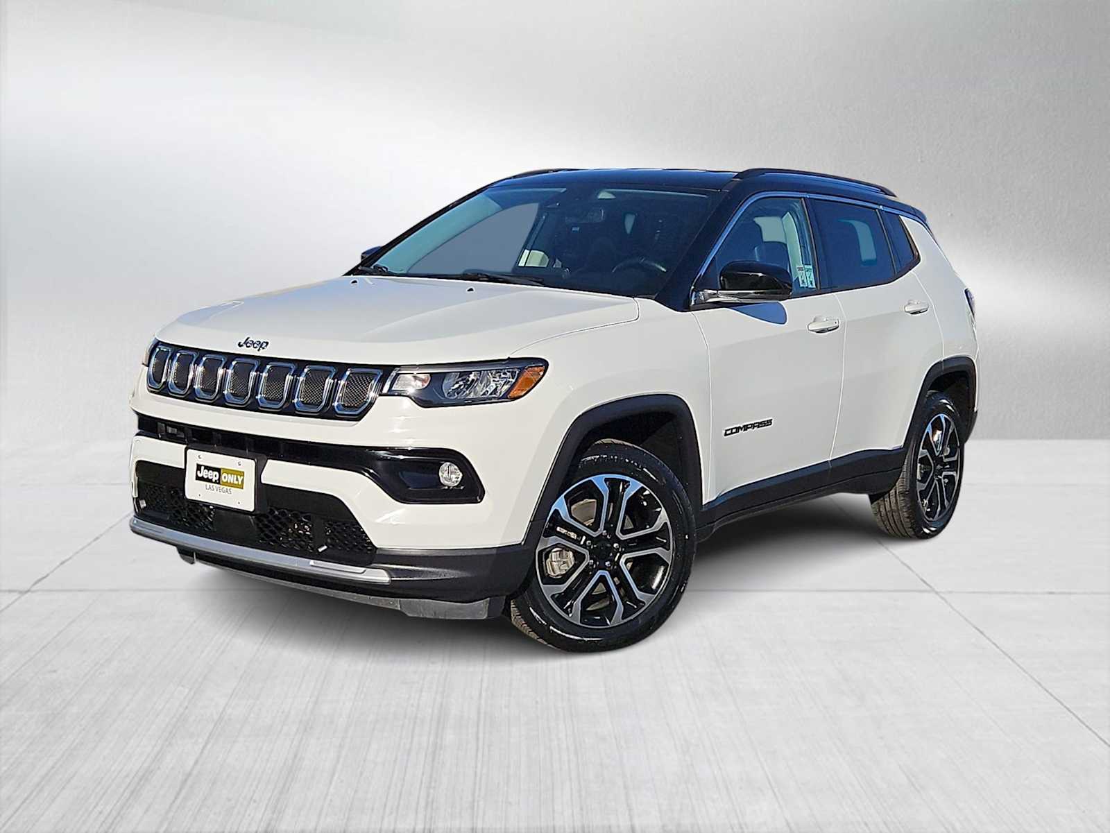 2022 Jeep Compass Limited's photo
