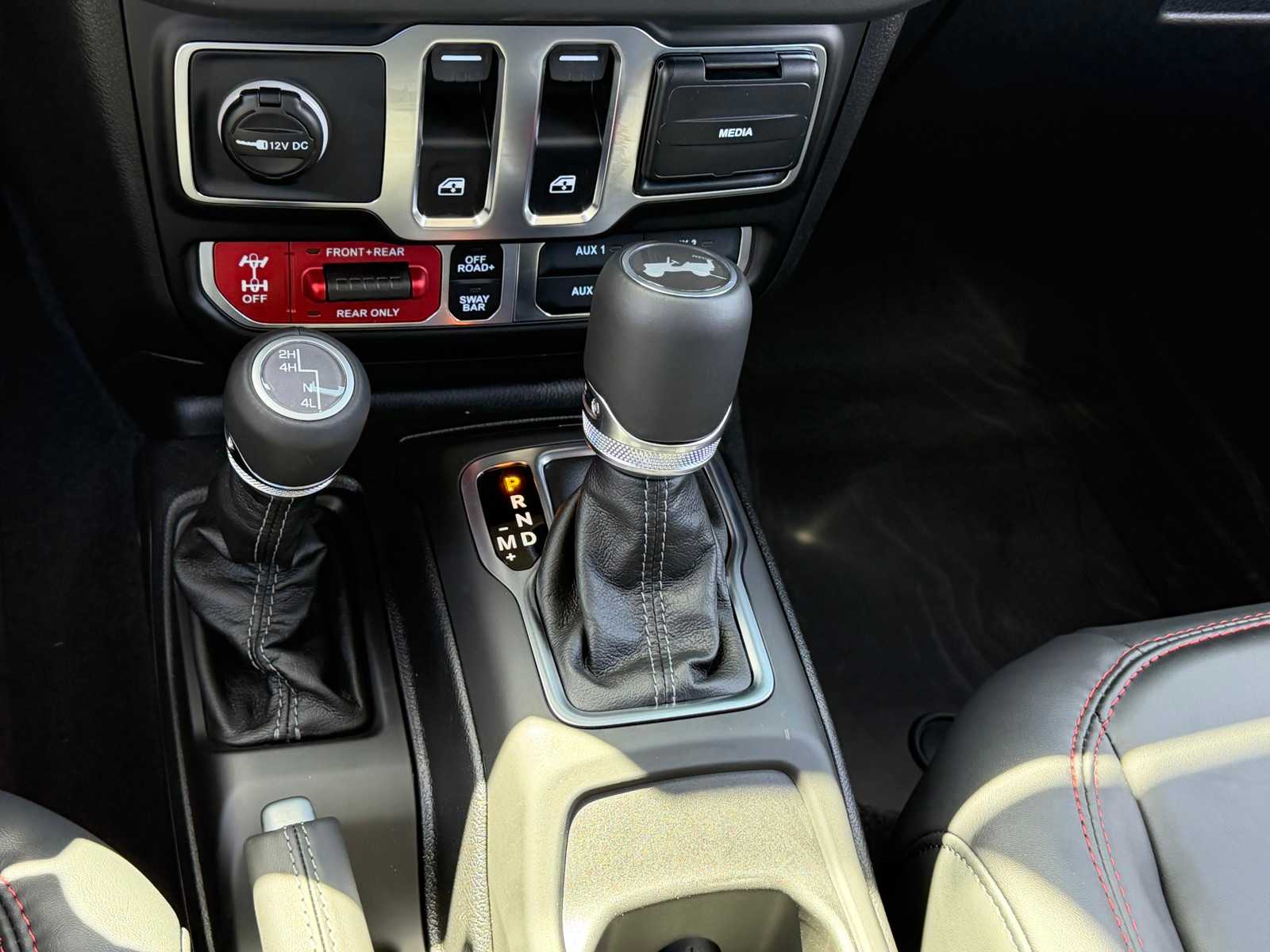 Thumbnail: 2026 Jeep Wrangler - 16