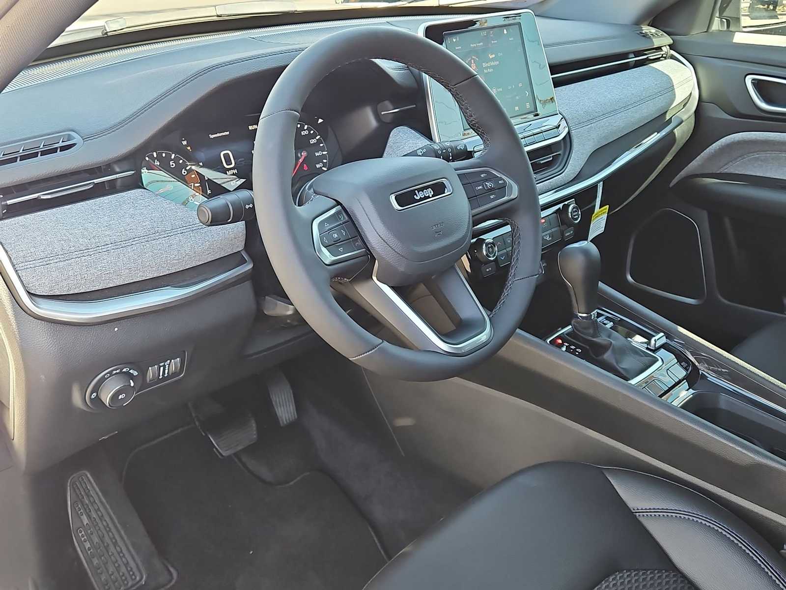 Thumbnail: 2025 Jeep Compass - 10
