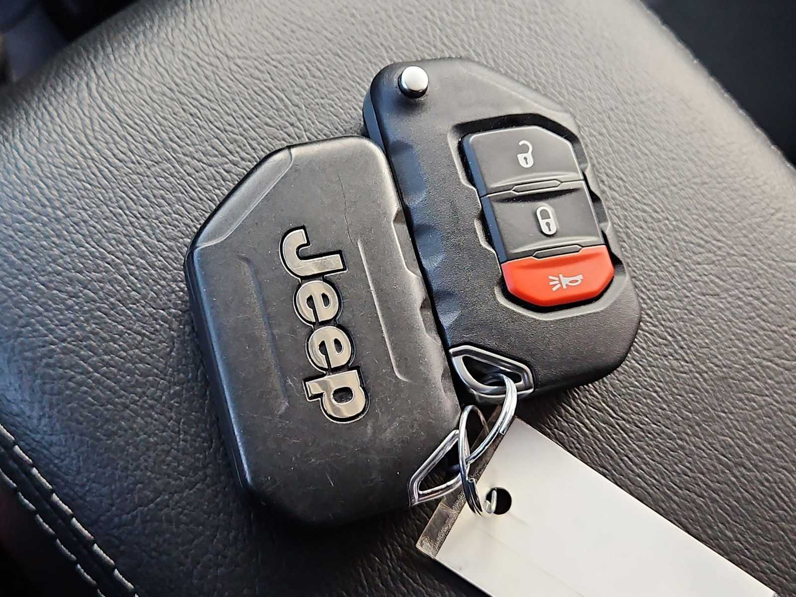 Thumbnail: 2023 Jeep Wrangler - 34