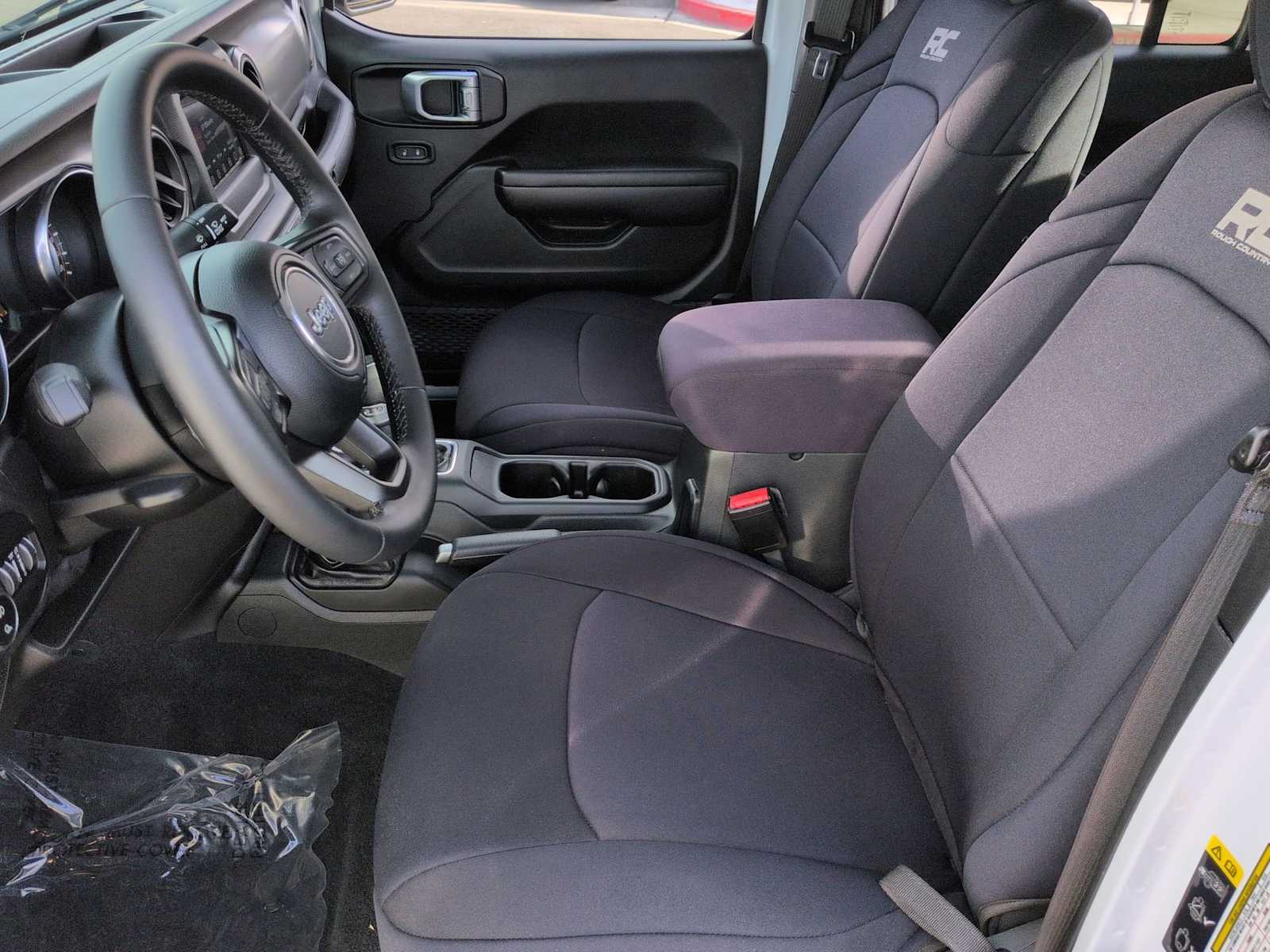 Thumbnail: 2021 Jeep Gladiator - 17