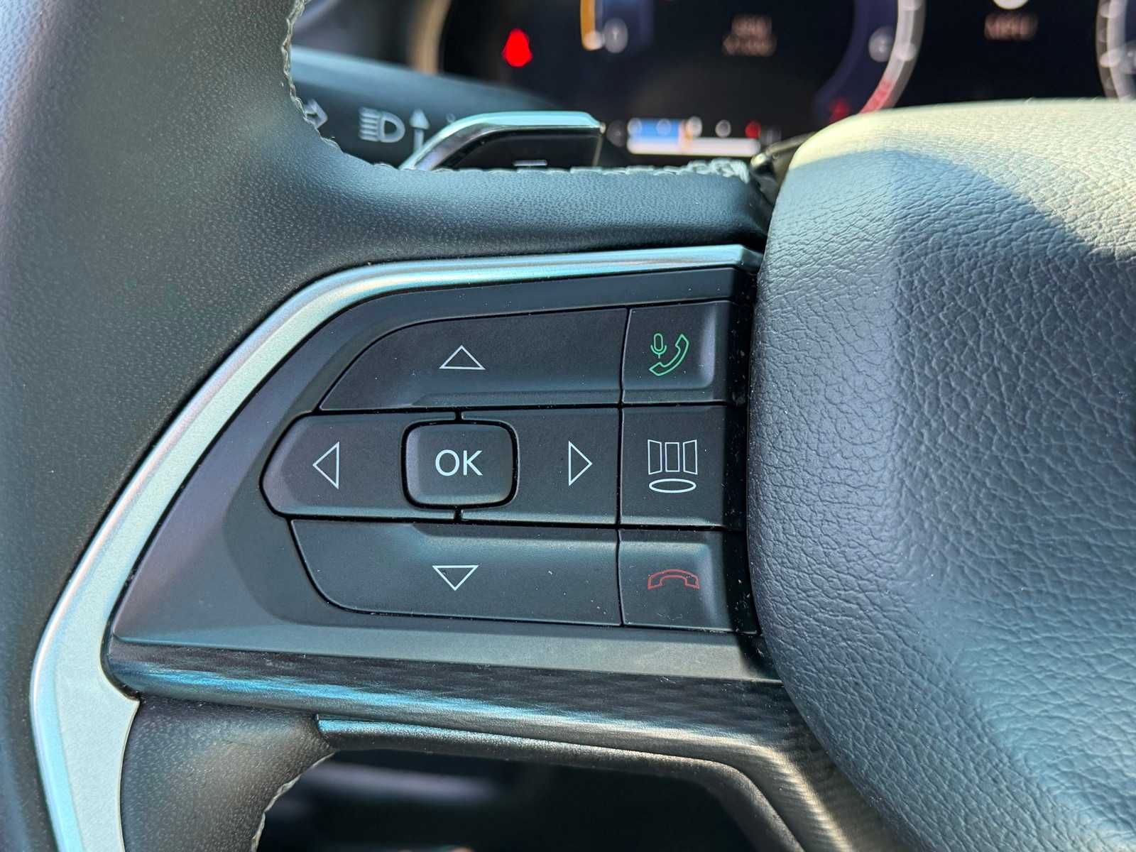 Thumbnail: 2024 Jeep Grand Cherokee - 14