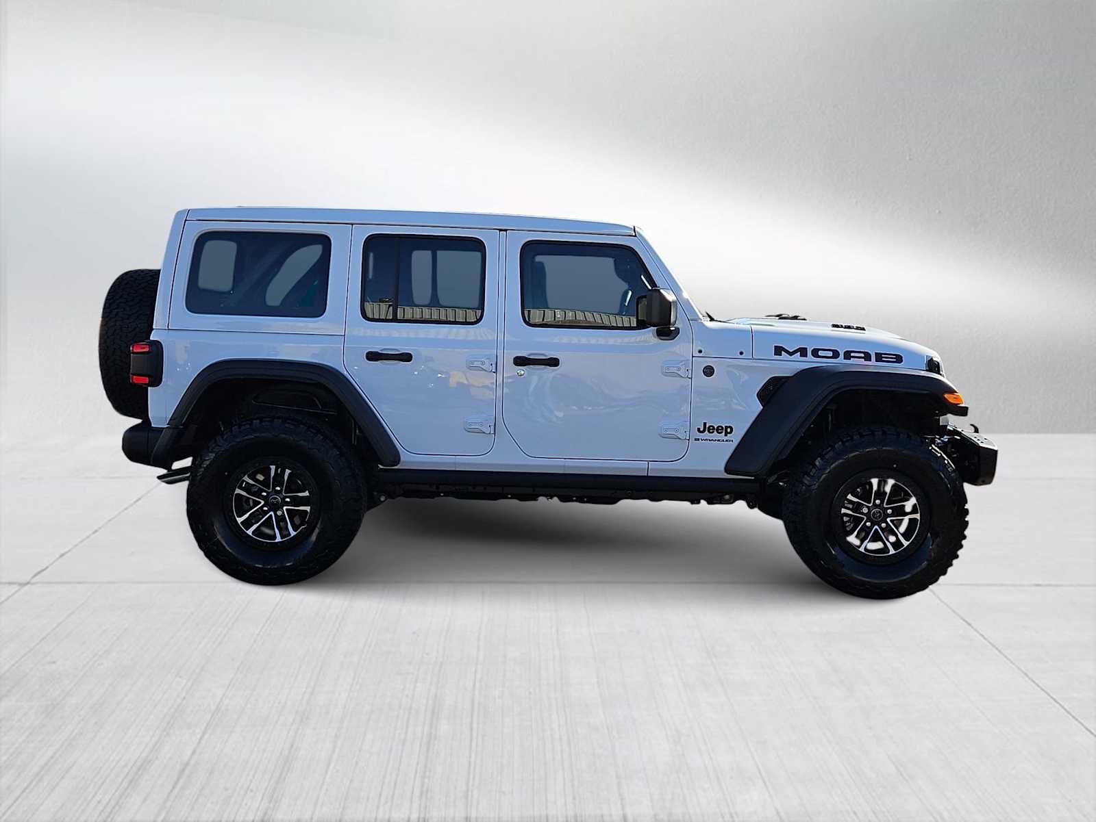 Thumbnail: 2026 Jeep Wrangler - 9